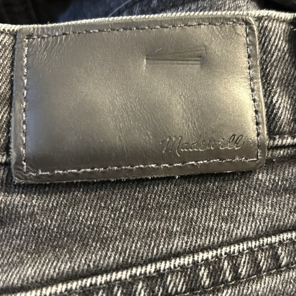 Classic Black Women's Jeans - Picture 10 of 10